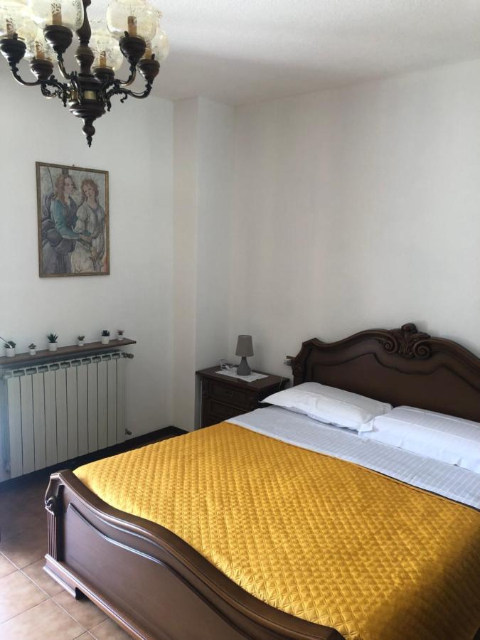 Villa Casa Tiziana à Lavena Ponte Tresa Extérieur photo